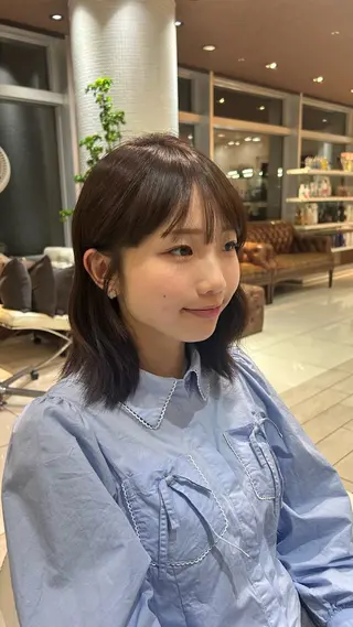 ミディアム 市川 奈緒のヘアスタイル