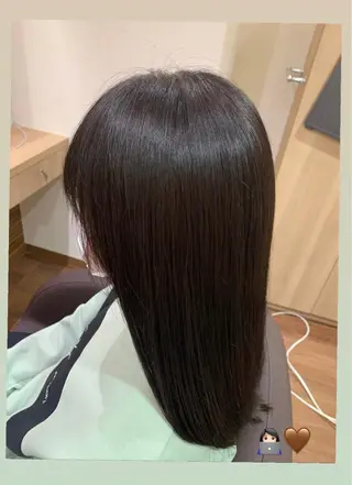 セミロング カラー 飯塚 優希のヘアスタイル