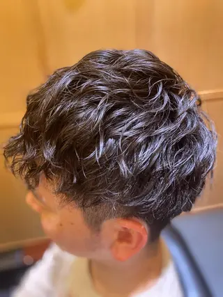 パーマ メンズ 麻布山本所属・麻布 山本のヘアスタイル