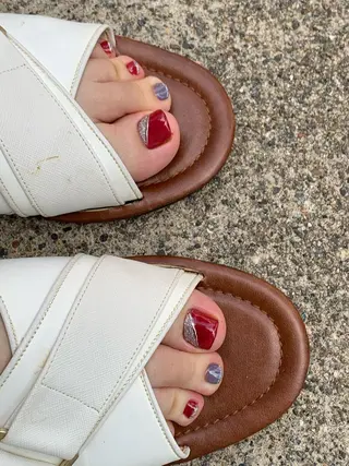 ネイル 大崎 奈々のネイルデザイン