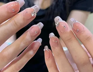 ネイル VIVIAN リサのネイルデザイン