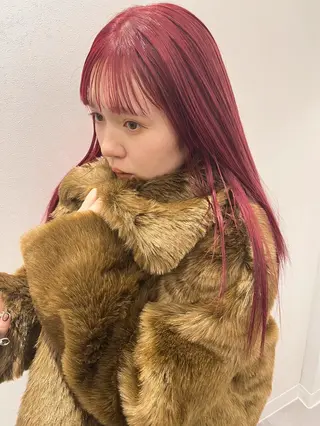 ロング カラー thee所属・渡邊 ひかるのヘアスタイル