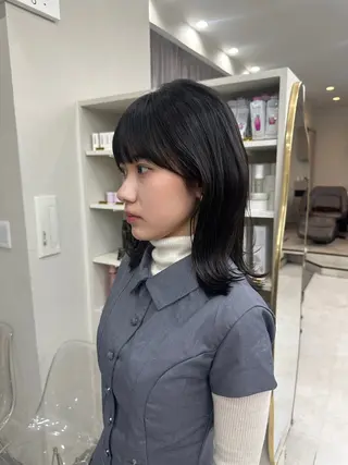 ミディアム Aura所属・丸山 心 / 艶カラーのヘアスタイル