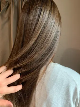 ロング カラー 髪質改善＆艶髪美髪エステ専門店　Lyrae～リラエ～所属・西梅田🌿髪質改善 井手　浩太朗のヘアスタイル