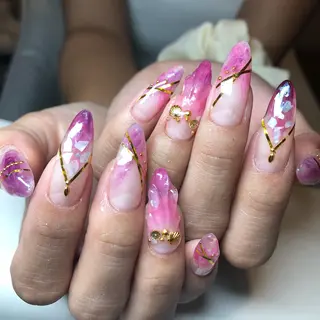 ネイル maggienail所属・Maggie Nagisaのネイルデザイン