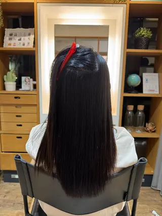 セミロング afloatkobe所属・美髪/髪質改善 川口凌弥のヘアスタイル