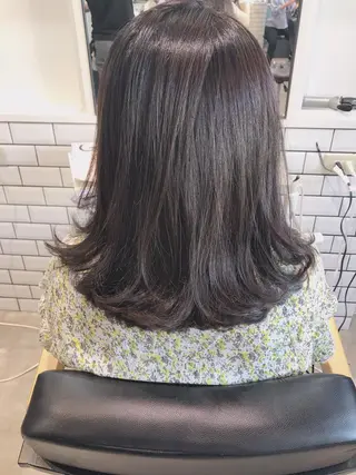ミディアム カラー ヤマナカ エリカのヘアスタイル