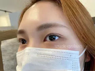 マツエク・マツパ truck阿倍野所属・truck 渡邊 侑季の眉毛・アイブロウイメージ