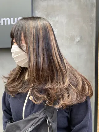 ロング SALOWIN梅田茶屋町Suite店所属・韓国美容室出身 🌹Sana/梅田のヘアスタイル