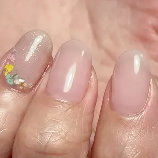 ネイル かかと角質ケア opal所属・樫村 美波のネイルデザイン