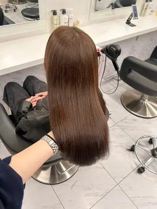 カラー ベージュ/ブラウン/ ナチュラルレイヤーのヘアスタイル