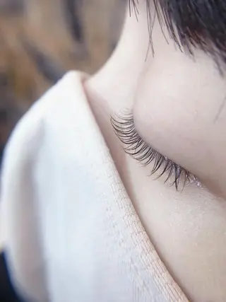 マツエク・マツパ 紬-tsumugi- 育成専門サロンのマツエク・マツパデザイン