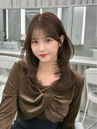 ミディアム カラー MAEUL luna所属・前髪顔周り/レイヤー 韓国/桔川恒のヘアスタイル