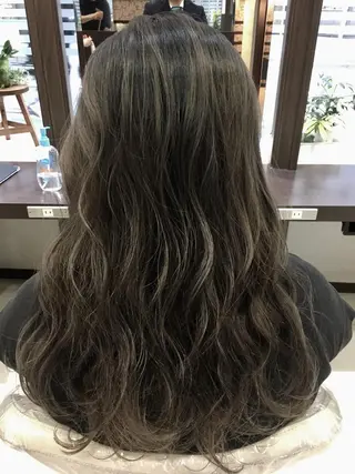 ロング カラー 寺内 紳悟のヘアスタイル