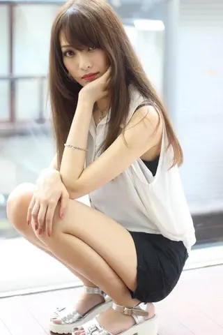 ロング カラー 西村あきや トレンド韓国ヘアのヘアスタイル