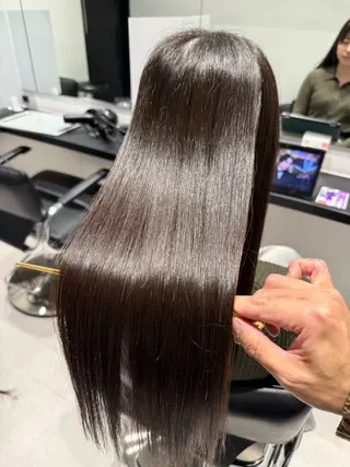 セミロング SALOWIN心斎橋Suite店所属・洗っても取れない 髪質改善|OJIROのヘアスタイル