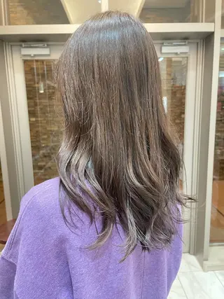 セミロング 垢抜け透明感カラー 🌻篠崎梓🌻のヘアスタイル