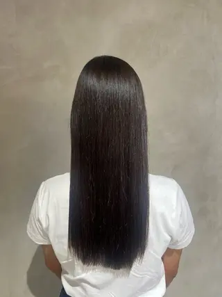 ロング effect横浜所属・切りっぱなしボブ/ 艶カラー/綾莉のヘアスタイル