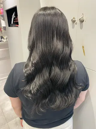 ロング カラー ヘアアレンジ 𝒀𝒖𝒊𝒏𝒂 梅田/透明感カラーのヘアスタイル