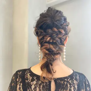 ミディアム カラー カジュアルを女っぽく 𝗮𝘆𝗮𝗰𝗼のヘアスタイル