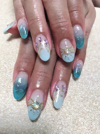 ネイル nico.nico.mark NAIL所属・小林 梓のエステ・リラクイメージ