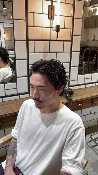 ショート パーマ メンズ特化/フェード 樋口裕馬のヘアスタイル