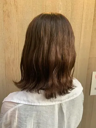 ミディアム カラー パーマ ヘアアレンジ ハイトーンカラー🤍 山下 優華のヘアスタイル
