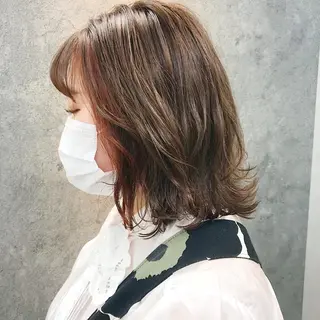 ミディアム 所渉/韓国レイヤー /ウルフカットのヘアスタイル