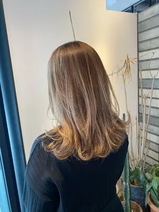 セミロング カラー 【博多ハイライトカラ ー】中島啓太のヘアスタイル