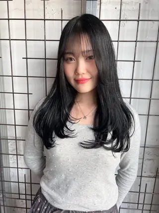 カラー AYANE 韓国ヘア /レイヤーカットのヘアスタイル