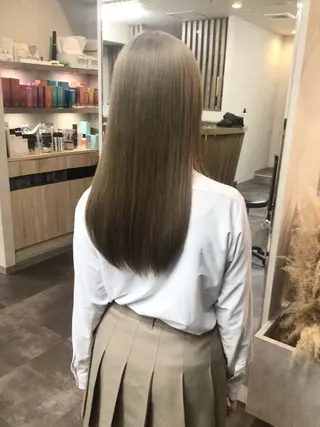 ロング 【髪質改善】 【酸性ストレート】のヘアスタイル