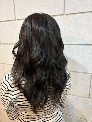 ロング カラー 土屋 梓咲のヘアスタイル