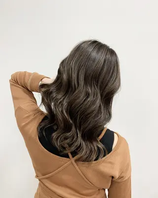 ミディアム カラー レイヤー×縮毛矯正 深見 拓のヘアスタイル