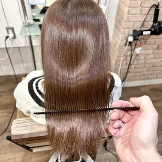 セミロング カラー ヘアアレンジ MiU所属・韓国×髪質改善×美髪 縮毛矯正×レイヤーのヘアスタイル