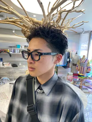 パーマ メンズ シャドウパーマ/ ルーズパーマ/メンズのヘアスタイル