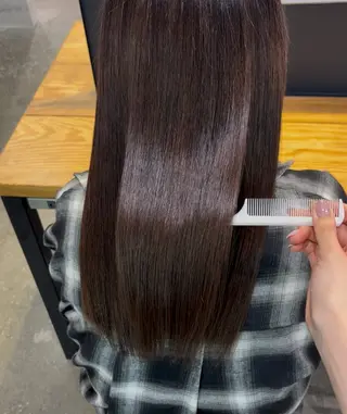 ロング 松本 美海のヘアスタイル