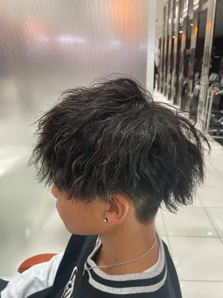 パーマ メンズ 金井 郁弥のヘアスタイル