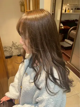 ロング カラー 田島 美咲のヘアスタイル