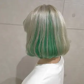 ミディアム カラー パーマ ヘアアレンジ ハイトーン特化🤍 浦住のヘアスタイル