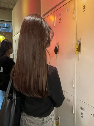 ロング Colore（コローレ）所属・顔タイプ/ダブルカラ ー/りりかのヘアスタイル