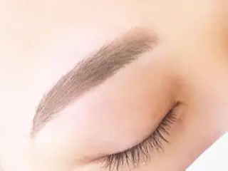 アイブロウ やまとなでしこ💜 AYAのマツエク・マツパデザイン