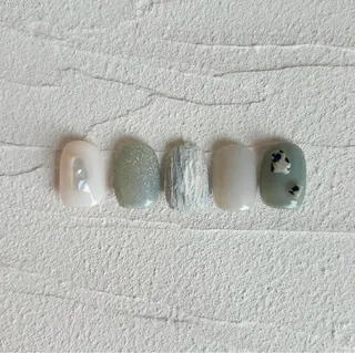 ネイル VAISSEAU art salon所属・vaisseau Minamiのネイルデザイン