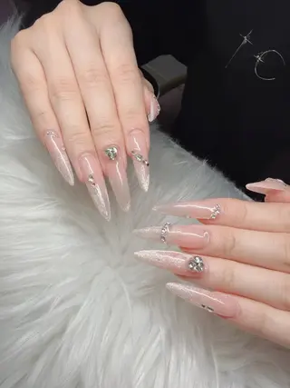 ネイル Lee Nailsのネイルデザイン
