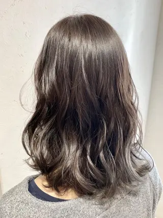 ミディアム filo by　Feria所属・filo   渋谷 Gishiのヘアスタイル