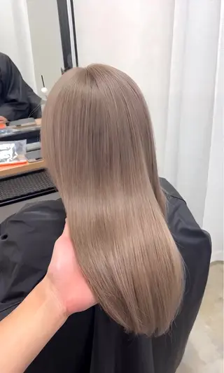 セミロング カラー i'll 髪質改善 淀屋橋 大阪【イル】所属・エクステ/ブリーチ tasukuのヘアスタイル