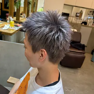 ショート カラー 若狭 彩花のヘアスタイル