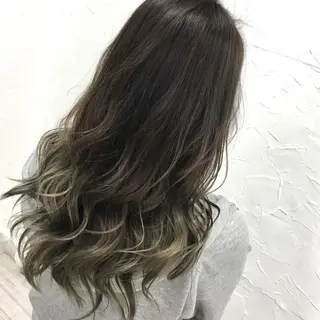 ロング カラー パーマ ヘアアレンジ 大人垢抜け ダブルカラー【上野】のヘアスタイル