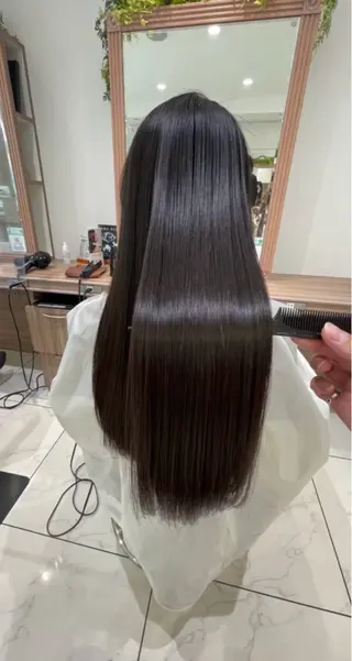 ロング 安澤 陽向のヘアスタイル