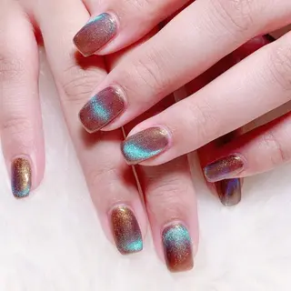 ネイル 根津 綾子のネイルデザイン