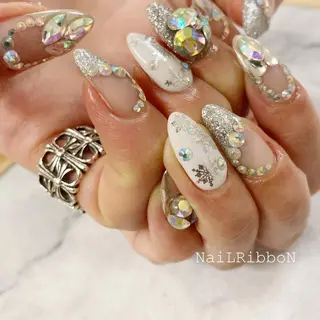 ネイル ネイルリボン 伊藤のネイルデザイン